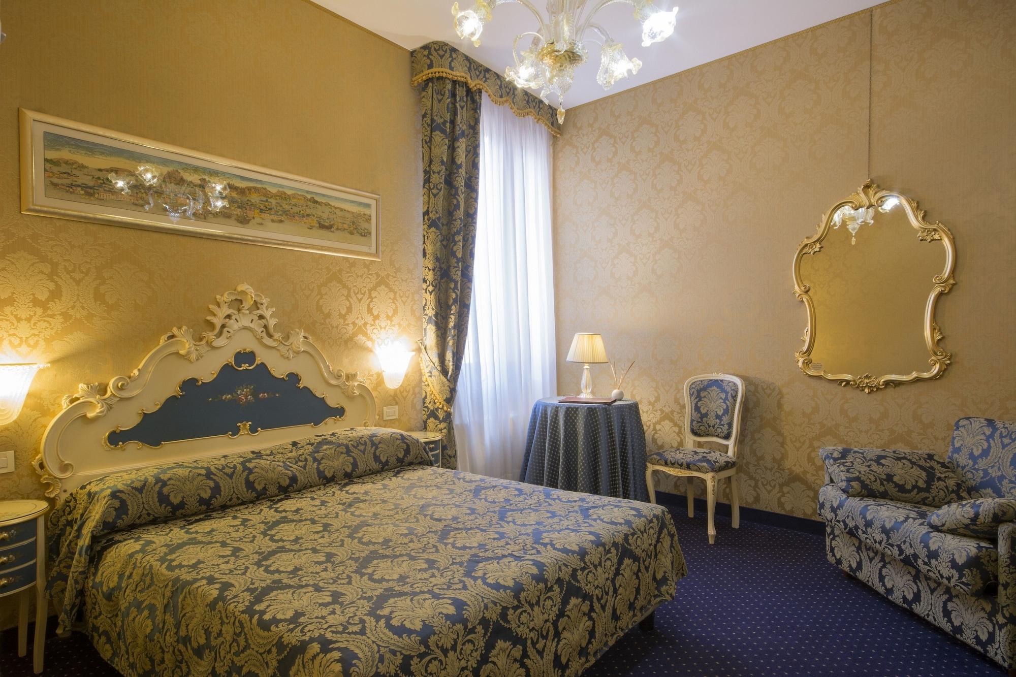 Hotel Becher Venesia Bagian luar foto