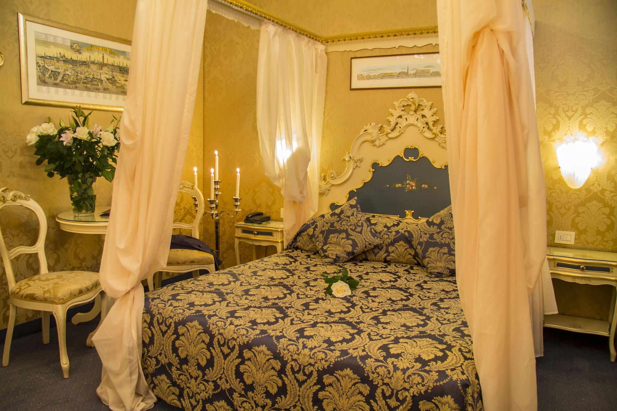 Hotel Becher Venesia Bagian luar foto