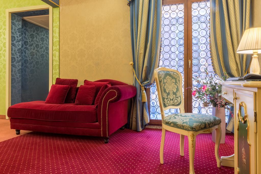 Hotel Becher Venesia Bagian luar foto