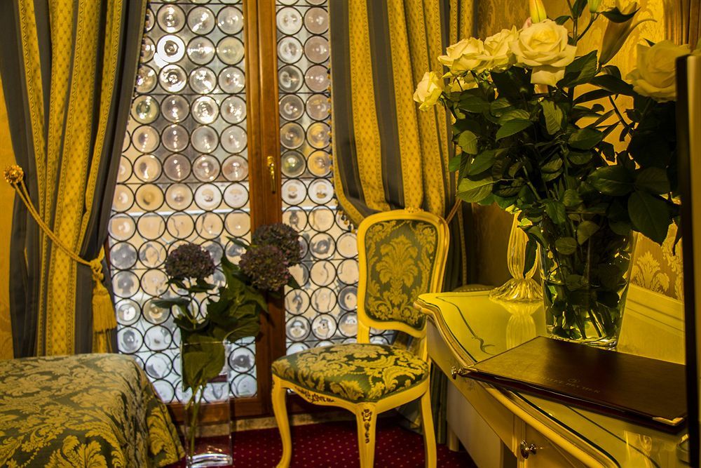 Hotel Becher Venesia Bagian luar foto