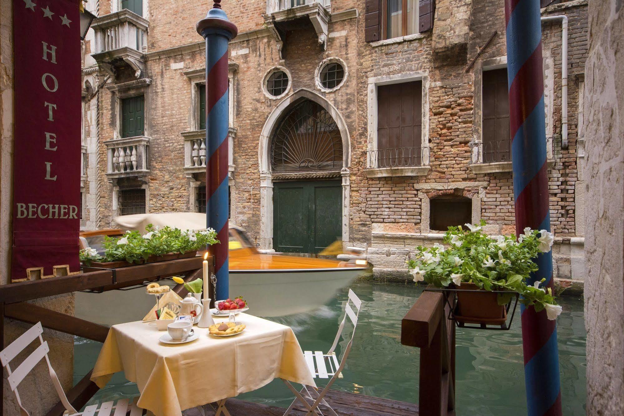 Hotel Becher Venesia Bagian luar foto